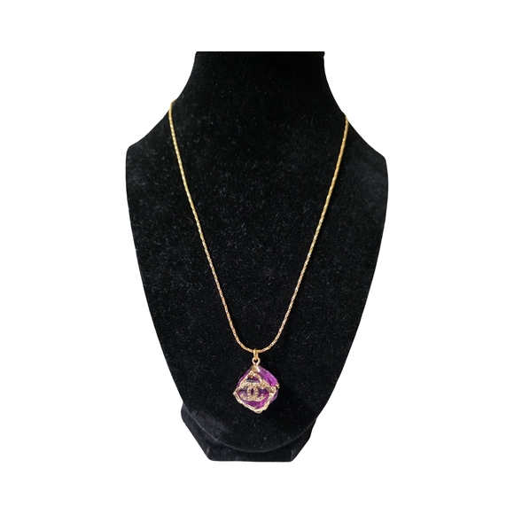 Jewelry - Elegant Gold and Purple Pendant Necklace